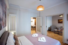 Blue Ark Gate to History