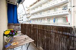 Blue Ark Gate to History