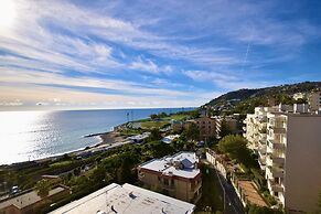 Blue Sky Apartment by Wonderful Italy