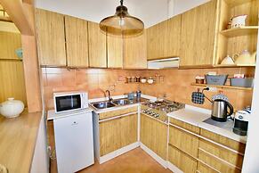 Blue Sky Apartment by Wonderful Italy