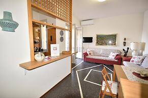 Blue Sky Apartment by Wonderful Italy