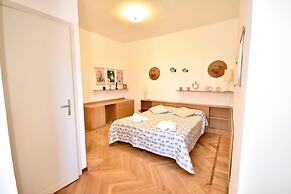 Blue Sky Apartment by Wonderful Italy