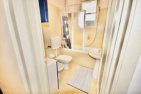 Blue Sky Apartment by Wonderful Italy