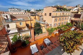 Treasurerome Spanish Steps Penthouse 4BR