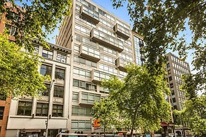Central Studio in the Heart of Melbourne Cbd!