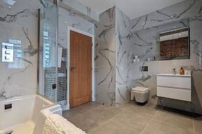 The Sunshade Suite Grade 2 Ancoats