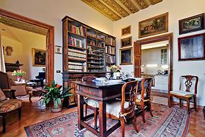 Treasurerome Daphne Terrace Suite 2BR