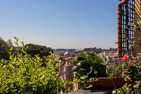 Treasurerome Daphne Terrace Suite 2BR