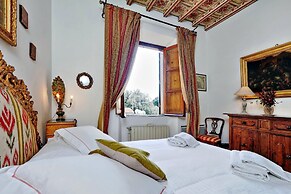 Treasurerome Daphne Terrace Suite 2BR