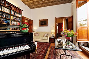 Treasurerome Daphne Terrace Suite 2BR