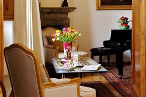 Treasurerome Daphne Terrace Suite 2BR