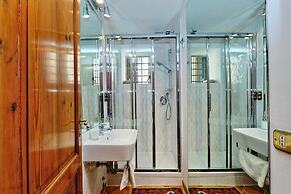 Treasurerome Daphne Terrace Suite 2BR