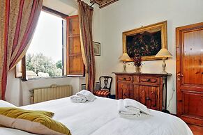 Treasurerome Daphne Terrace Suite 2BR