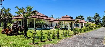 Isan Golf & Adventure Hotel