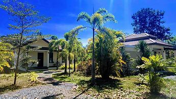 Isan Golf & Adventure Hotel