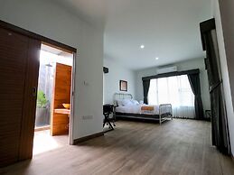 Isan Golf & Adventure Hotel