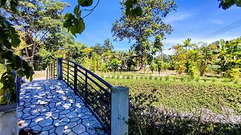 Isan Golf & Adventure Hotel