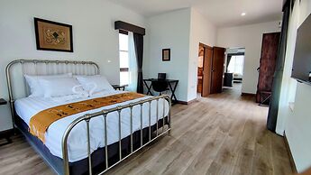 Isan Golf & Adventure Hotel