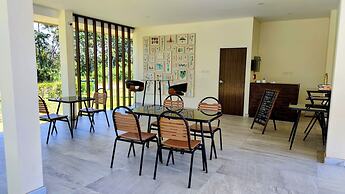 Isan Golf & Adventure Hotel