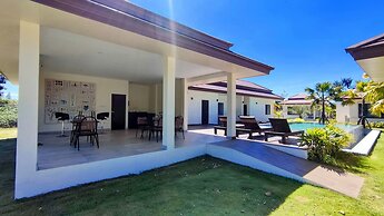 Isan Golf & Adventure Hotel