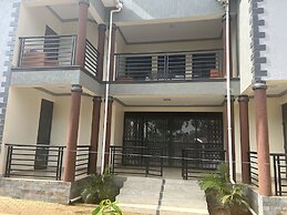Inviting 9-bed Villa in Kampala