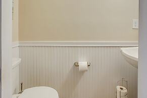 1 Mi to Ocean: North Myrtle Beach Townhome