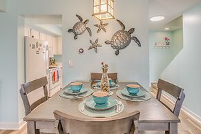 1 Mi to Ocean: North Myrtle Beach Townhome