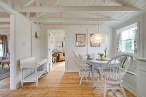 Vintage Surf City Cottage - 132 Steps to Beach!