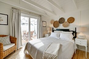 Vintage Surf City Cottage - 132 Steps to Beach!