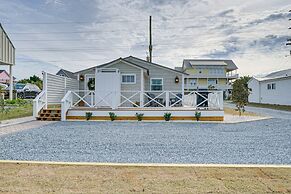 Vintage Surf City Cottage - 132 Steps to Beach!