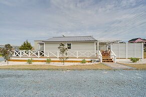 Vintage Surf City Cottage - 132 Steps to Beach!