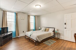 Columbus Apartment ~ 2 Mi to Ohio State University