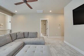 All-season Cabin: Hot Tub & Sauna in Donnelly