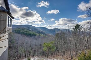 Mountain-view Georgia Cabin w/ 2 Decks