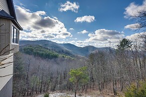 Mountain-view Georgia Cabin w/ 2 Decks