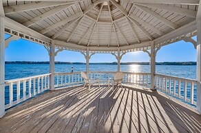 Lakefront Mt Gilead Home w/ Large Dock & Decks!