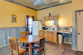 Reservoir Access: Pet-friendly Kerens Cabin!