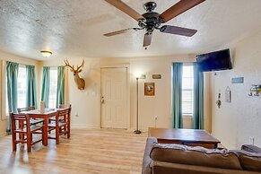 Kerens Vacation Rental w/ On-site Fishing Pier!