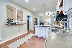 Historic Loveland Apt: Walk to Little Miami River!