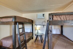 On-site Boat Ramp: Pet-friendly Kerens Studio!