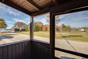 On-site Boat Ramp: Pet-friendly Kerens Studio!