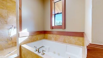 Obsidian #1 4 Bedroom Home by RedAwning