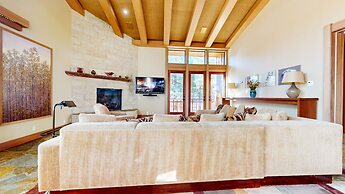 Obsidian #1 4 Bedroom Home by RedAwning