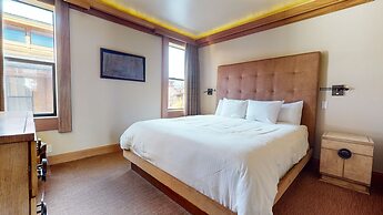 Obsidian #1 4 Bedroom Home by RedAwning