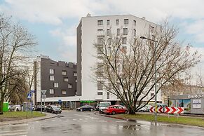 Glamour Studio by Renters Prestige