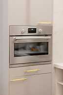 Glamour Studio by Renters Prestige