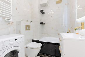 Glamour Studio by Renters Prestige