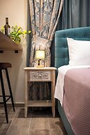 Romantic Studio under Acropolis