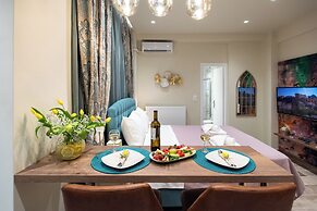 Romantic Studio under Acropolis