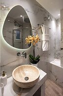 Romantic Studio under Acropolis